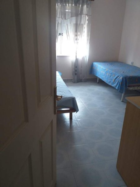 Tirane, jepet me qera apartament 2+1+BLK Kati 4, 80 m² 37.000 Leke (rruga Bardhyl)