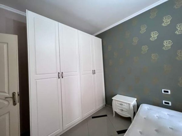 Tirane, jepet me qera apartament 2+1+BLK Kati 2, 95 m² 350 Euro (Yzberish)