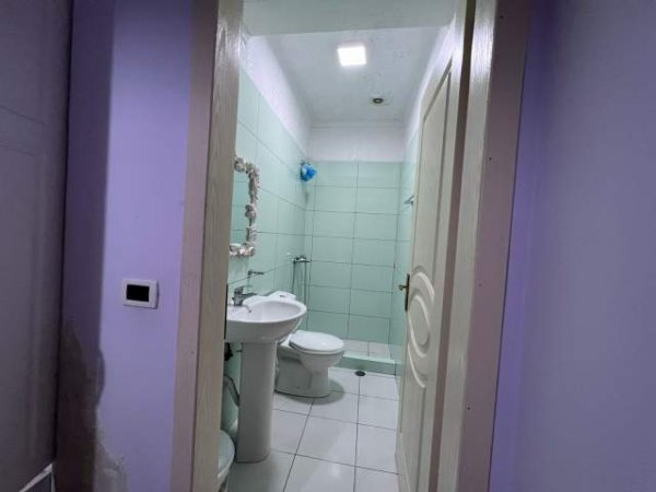 Tirane, jepet me qera apartament 2+1+BLK Kati 2, 95 m² 350 Euro (Yzberish)