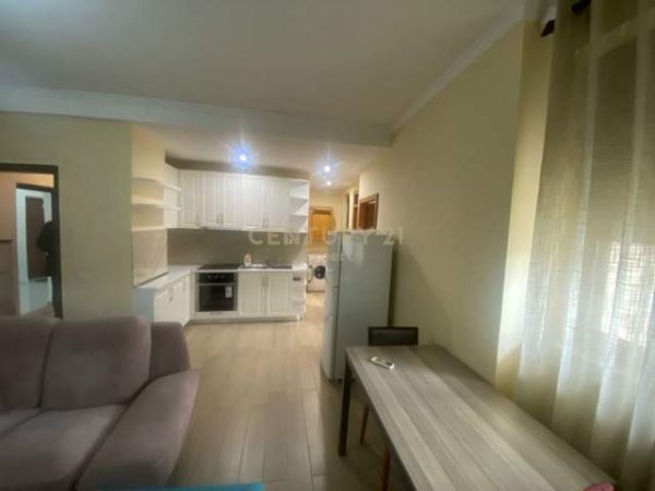 Tirane, jepet me qera 2+1 Kati 8, 85 m² 390 Euro