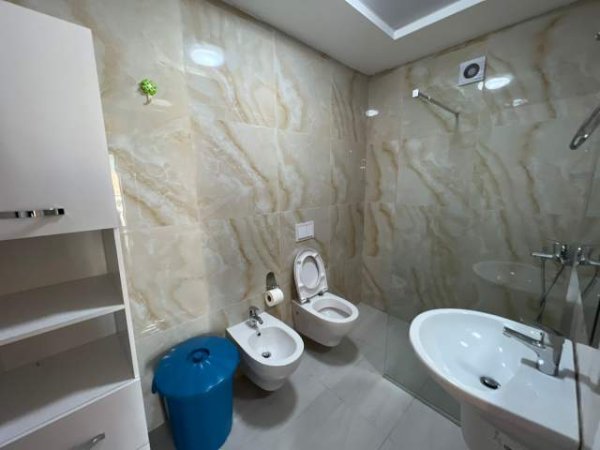 Tirane, jepet me qera apartament 2+1+BLK Kati 7, 108 m² 500 Euro (Don Bosko)