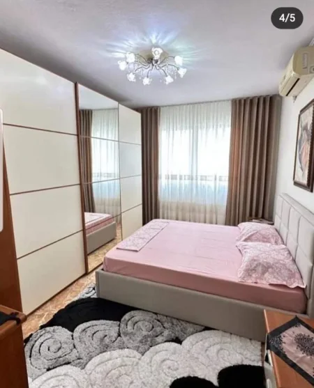 Tirane, jepet me qera apartament 1+1 Kati 3, 70 m² 600 Euro tek Liqeni,Rruga e Kosovareve