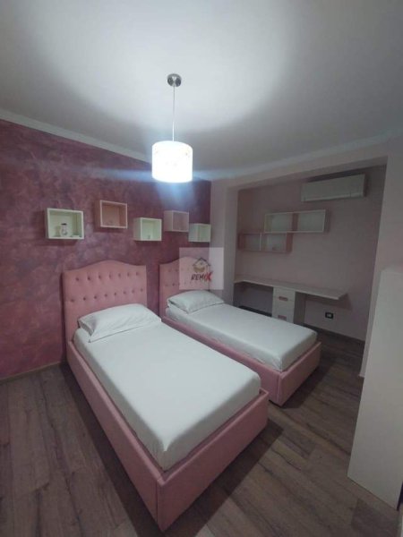 Durres, jepet me qera apartament 2+1+A+BLK Kati 7, 105 m² 500 Euro