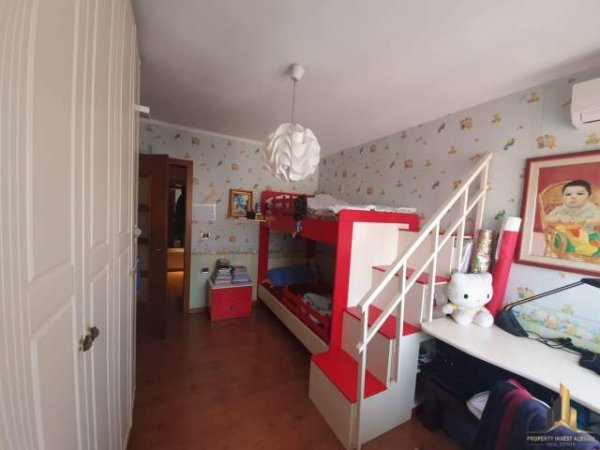 Tirane, jepet me qera apartament 2+1+BLK Kati 5, 75 m² 500 Euro (Shkolla e Baletit)
