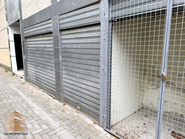 Tirane, jepet me qera dyqan Kati 0, 40 m² 750 Euro (Rruga Gjin Bue Shpata, Tirana e Re)