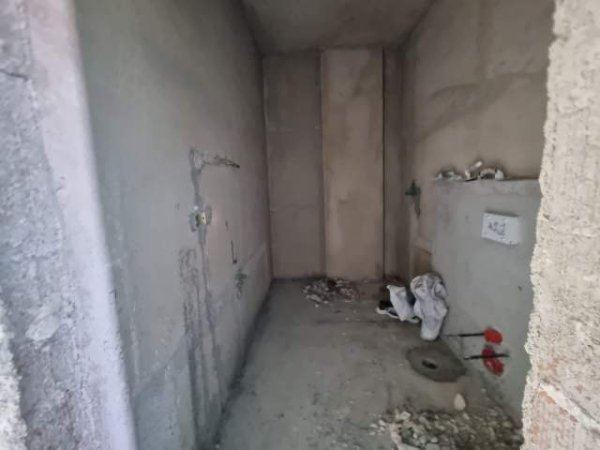 Shqiperi, shitet apartament 2+1+BLK Kati 4, 92 m² 107.000 Euro (Rruga Xhanfize Keko)