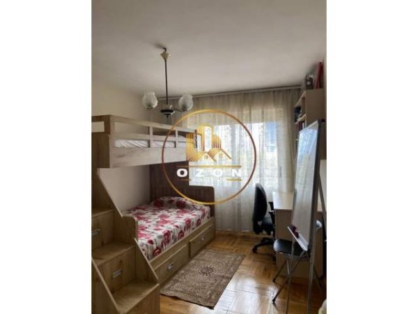 Tirane, jepet me qera apartament 2+1+A+BLK Kati 3, 120 m² 750 Euro (QENDER)