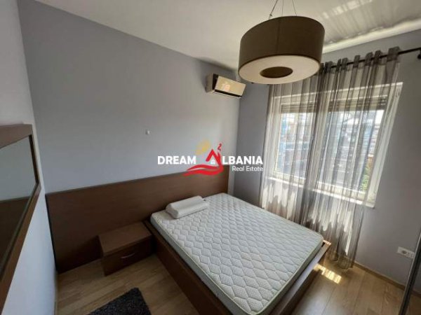 Tirane, shitet apartament 2+1+BLK Kati 7, 105 m² 250.000 Euro (Qender, prane Xhamise “Dine Hoxha”)
