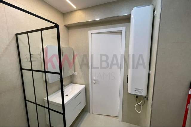 Tirane, jepet me qera apartament 2+1+BLK Kati 2, 129 m² 1.500 Euro (Rruga e Elbasanit)