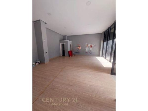 Tirane, shitet apartament 1+1 Kati 0, 69 m² 70.000 Euro (golden park)