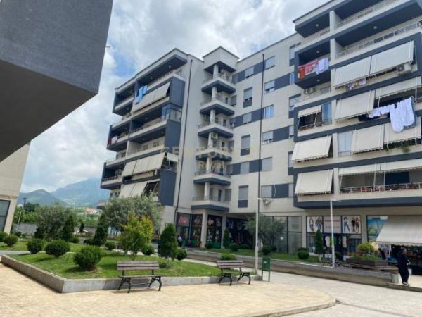 Tirane, shitet apartament 1+1+BLK Kati 6, 78 m² 90.000 Euro (kinostudio)
