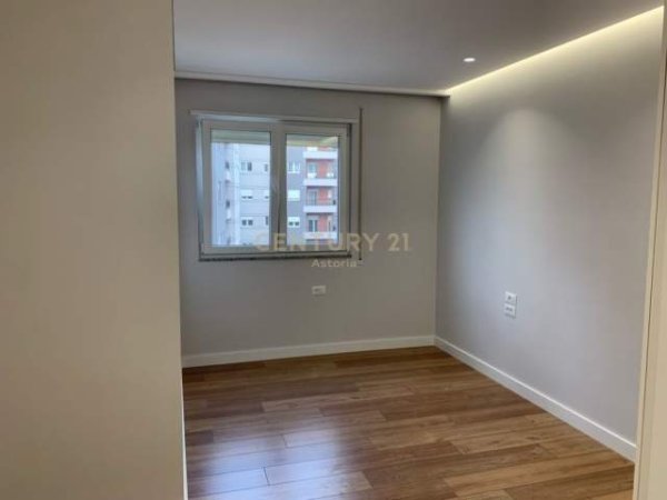 Tirane, jap me qera apartament 1+1+BLK Kati 7, 110 m² 350 Euro