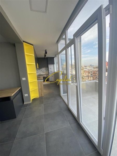 Tirane, jepet me qera zyre Kati 7, 100 m² 500 € (RRUGA E ELBASANIT)