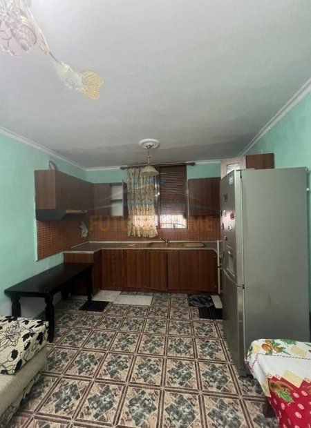 Tirane, jepet me qera apartament 2+1 Kati 1, 66 m² 450 € (Rruga &quot;Kongresi i Manastirit&quot;)