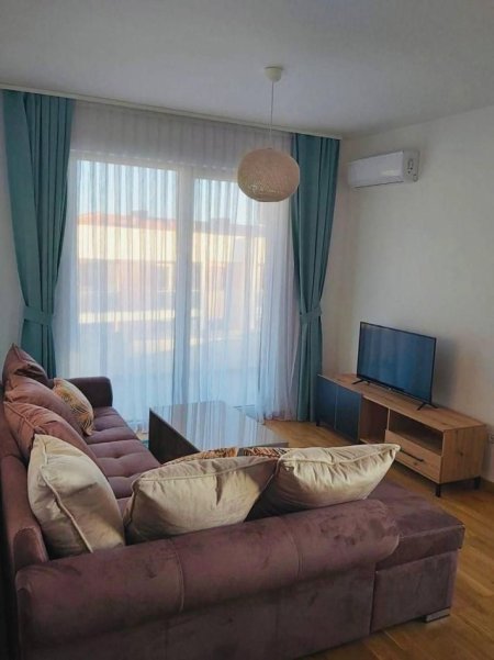 Tirane, jepet me qera apartament 2+1 Kati 5, 70 m² 550 € (rruga shyqyri ishmi)