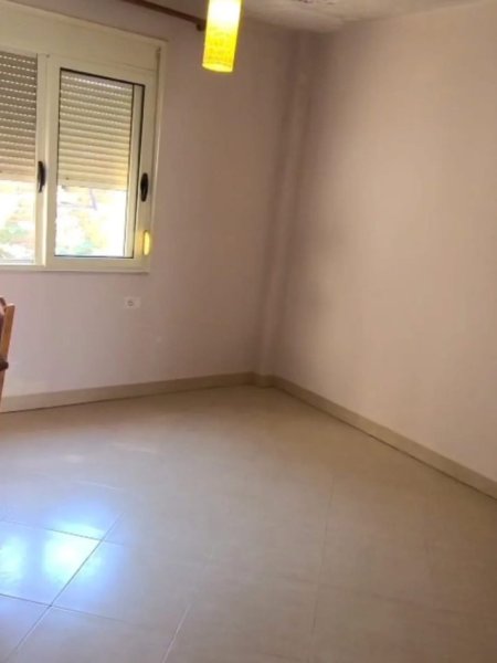 Kavaje, shitet shtepi 2+1+Aneks+Ballkon , 200 m² (Kavaje)