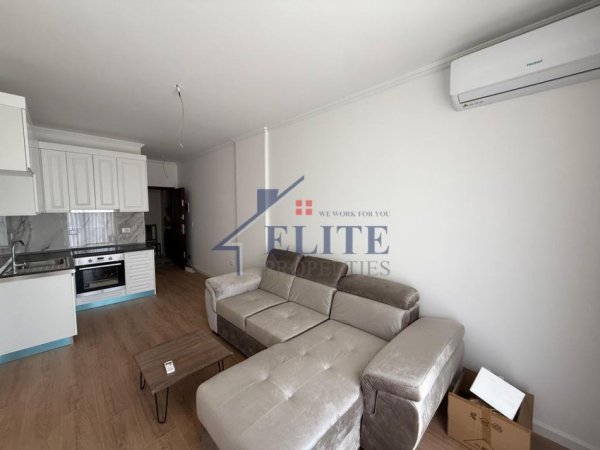 Tirane, jepet me qera apartament 1+1+Ballkon Kati 2, 55 m² 550 € (Kompleksi Magnet)