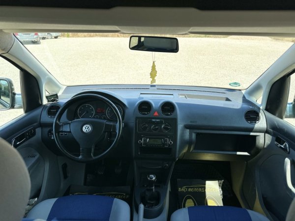 Durres, shitet makine VOLKSWAGEN CADDY MAX 1.9 Nafte, gri e erret manuale Klima