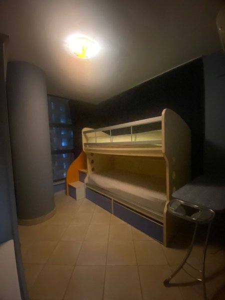 Tirane, jepet me qera apartament 2+1+Ballkon Kati 5, 92 m² 670 € (21 Dhjetori/Rr.Shefqet Musaraj)