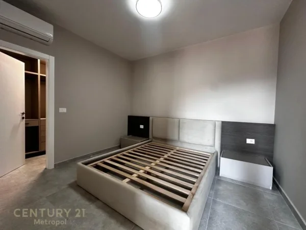 Tirane, shitet apartament 1+1 Kati 10, 76 m² 136.500 € 