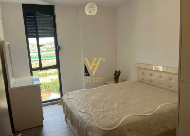 Tirane, jepet me qera apartament 3+1+Ballkon Kati 3, 112 m² 750 € (5 MAJI)