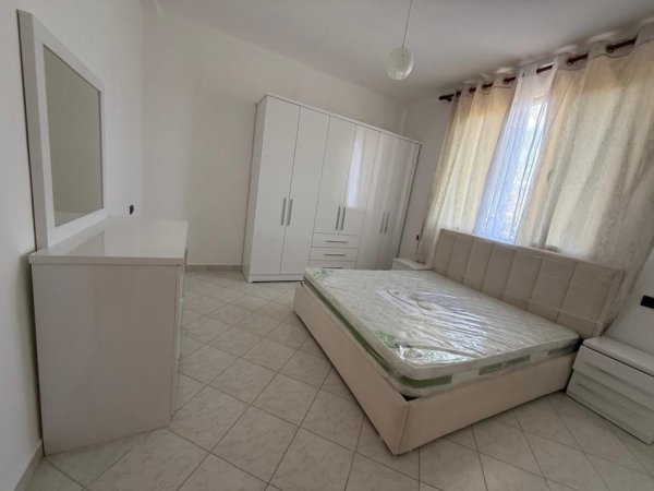 Tirane, jap me qera 1+1+Ballkon Kati 2, 500 € 