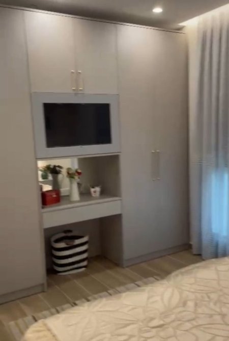 Tirane, shitet apartament 1+1 , 75 m² 200.000 € (Rezidence prane TEG)