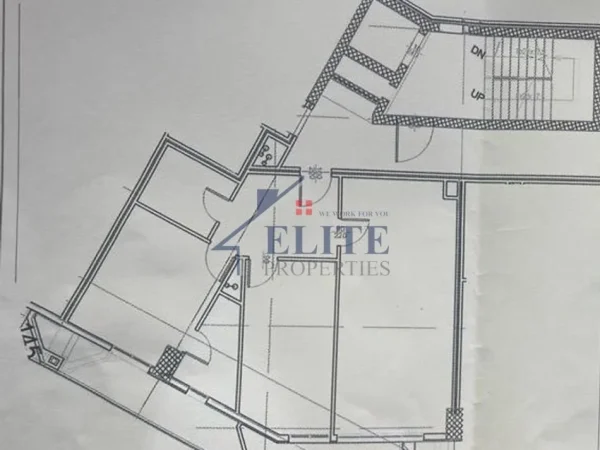 Tirane, shitet apartament 2+1+Ballkon Kati 4, 127 m² 226.800 € (Arlis Farmacia 10)