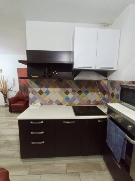 Tirane, shitet apartament 2+1+Aneks+Ballkon Kati 4, 103 m² 120.000 € (Teodor Keko)