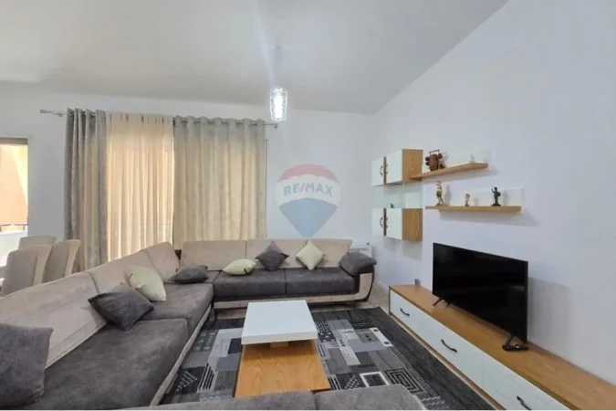 Tirane, jepet me qera apartament 2+1+Ballkon Kati 5, 125 m² 950 € (Kompleksi Delijorgji)