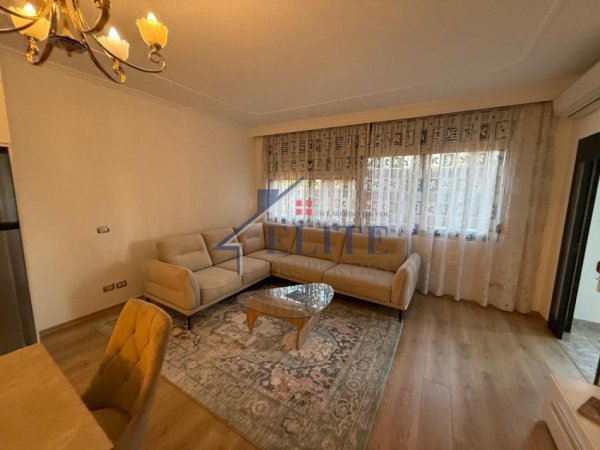 Tirane, jap me qera apartament 2+1+Ballkon Kati 5, 105 m² 1.150 € (Shallvaret)