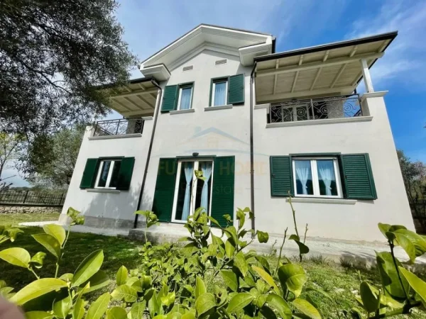 Tirane, shitet Vile 4+1+Ballkon Kati 2, 931 m² 850.000 € 