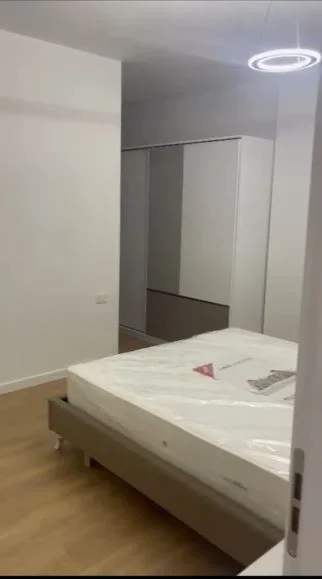 JEPET ME QERA SUPER APARTAMENTI 2+1 NE XHAMLLIK ,Kati 4, 80 m² 600 €URO