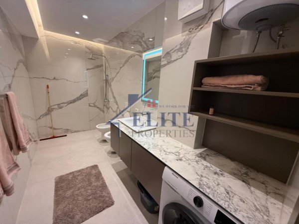 Tirane, jepet me qera apartament 2+1+Ballkon Kati 2, 127 m² 900 € (Kodra e Diellit 2)