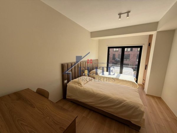 Tirane, jepet me qera apartament 2+1+Ballkon Kati 2, 127 m² 900 € (Kodra e Diellit 2)