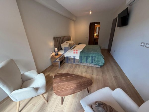 Tirane, jepet me qera apartament 2+1+Ballkon Kati 2, 127 m² 900 € (Kodra e Diellit 2)