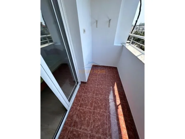 Tirane, shitet apartament 2+1+Ballkon Kati 4, 74 m² 147.000 € 