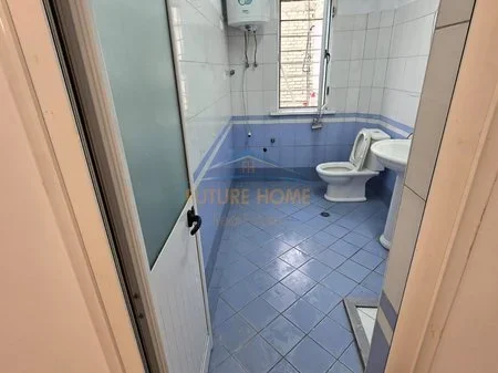 Shitet, Apartament 2+1, Rruga e Kavajes, Tirane. AREA56420