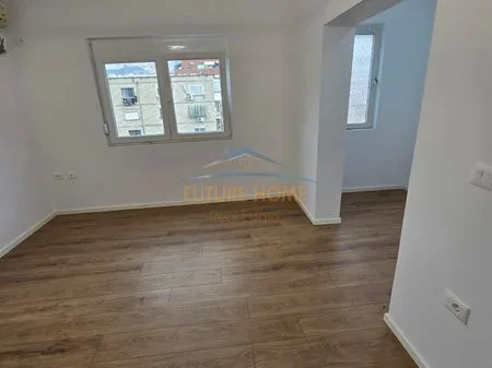 Shitet, Apartament 2+1, Rruga e Kavajes, Tirane. AREA56420