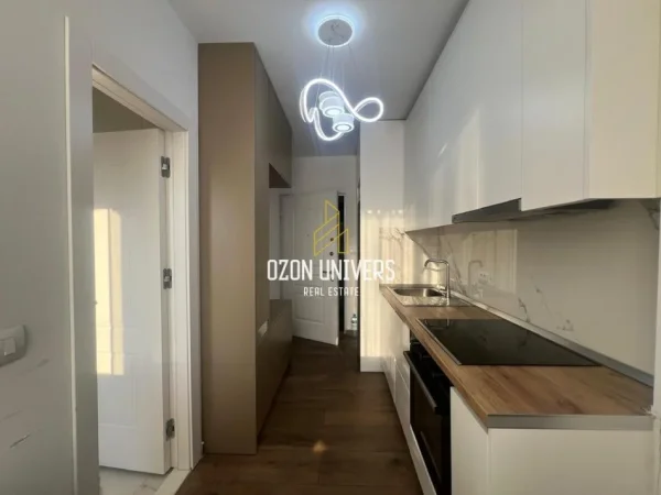 Tiranë, jepet me qira garsoniere, Kati 9, 40 m² 500 €