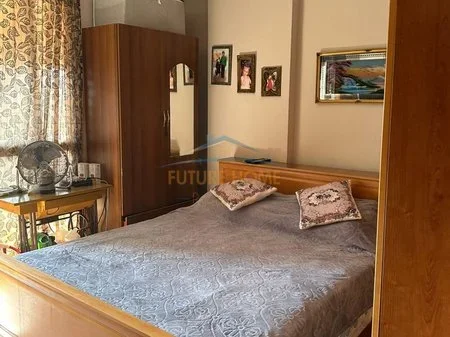 Tirane, shitet apartament duplex 2+1+2+Ballkon Kati 8, 104 m² 200.000 € (Bulevardi Zhan Dark)