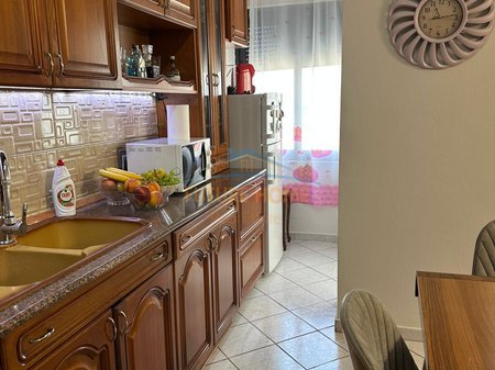 Tirane, shitet apartament duplex 2+1+2+Ballkon Kati 8, 104 m² 200.000 € (Bulevardi Zhan Dark)
