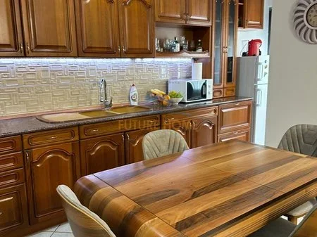 Tirane, shitet apartament duplex 2+1+2+Ballkon Kati 8, 104 m² 200.000 € (Bulevardi Zhan Dark)