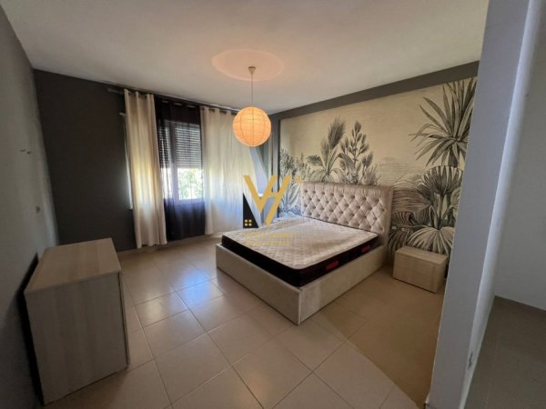 Tirane, shitet apartament 2+1+Ballkon Kati 3, 105 m² 240.000 € (LIQENI I THATE)