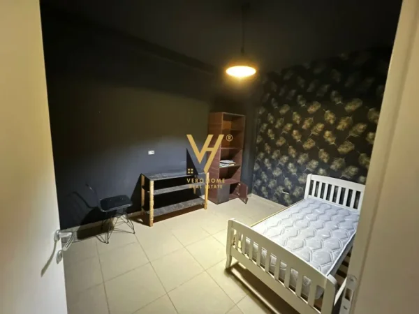 Tirane, shitet apartament 2+1+Ballkon Kati 3, 105 m² 240.000 € (LIQENI I THATE)