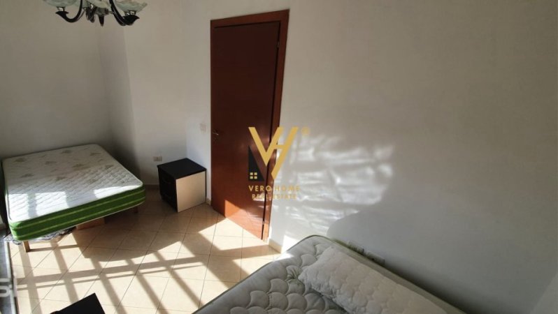 Tirane, jepet me qera apartament 2+1+Ballkon Kati 4, 110 m² 550 € (ALI DEMI)