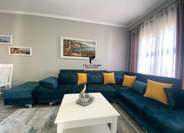 Tirane, jepet me qera apartament 1+1 Kati 6, 70 m² 550 € (KOMPLEKSI VINDI)