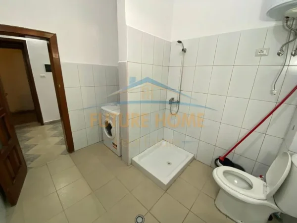 Tirane, shitet garsonier 1+1 Kati 0, 43 m² 75.000 € (QSUT)