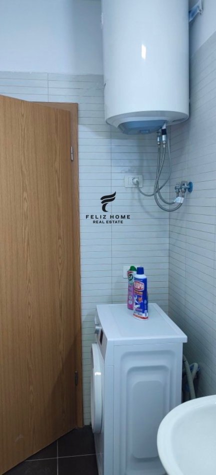 Tirane, jepet me qera apartament 1+1 Kati 1, 65 m² 510 € (KOMPLEKSI KONTAKT)