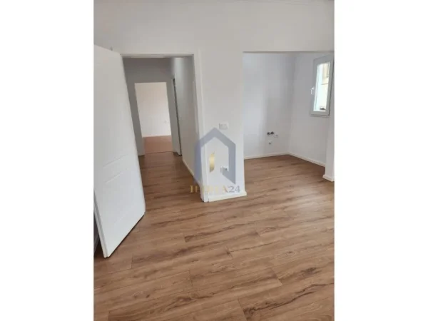 Tirane, shes apartament 1+1 Kati 4, 51 m² 95.000 € (PORCELAN)